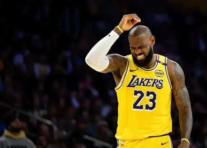 ۷ ستاره NBA که مرز ۲۵۰۰ پرتاب سه امتیازی را شکستند