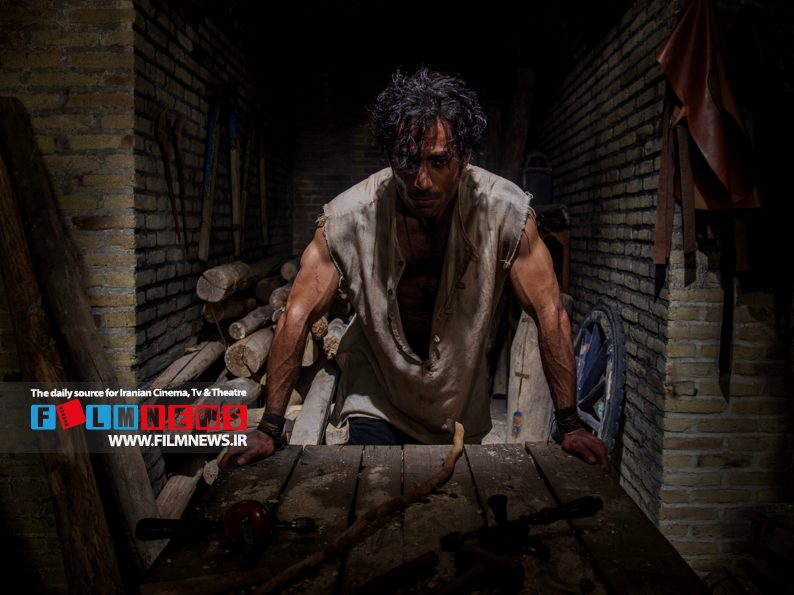 گزارشی درباره تغییر و تحولاتی که در ترکیب بازیگران سریال «بامداد خمار» افتاد | از ساعد و سینا تا سارا رسول زاده و نیک آفرید سمواتی در یکقدمی «رحیم » و «محبوبه»