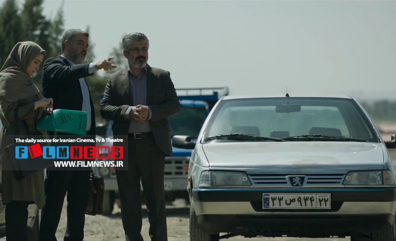 نکته ظریفی که از چشم طراح صحنه و کارگردان «برتا، داستان یک اسلحه» پنهان ماند | امیرعلی با پژو پلاک لیزری در سال 1380